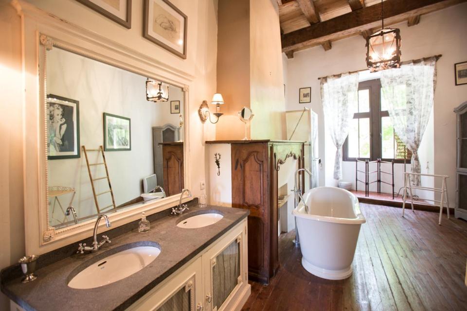 Chateau De Pleneselve Bon-Encontre Ngoại thất bức ảnh