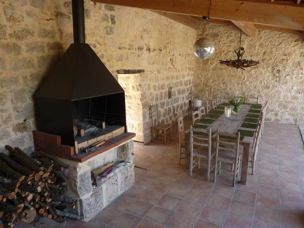 Chateau De Pleneselve Bon-Encontre Phòng bức ảnh